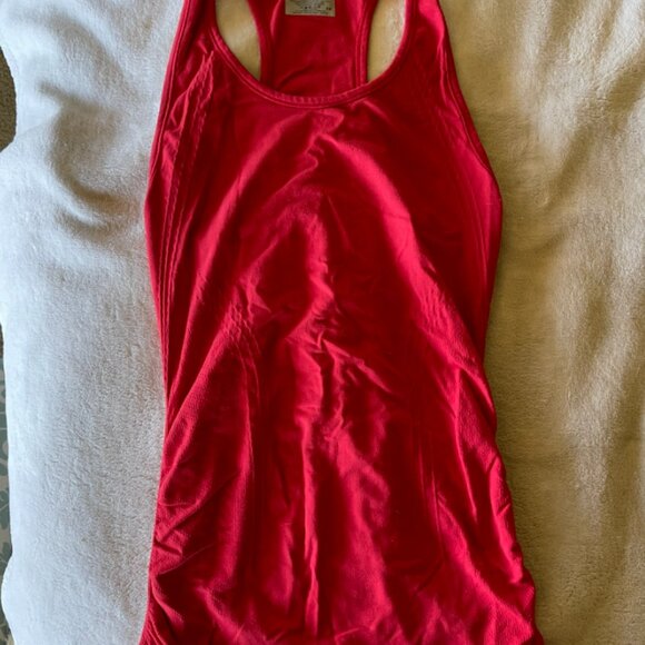 Lululemon tank - Picture 4 of 4